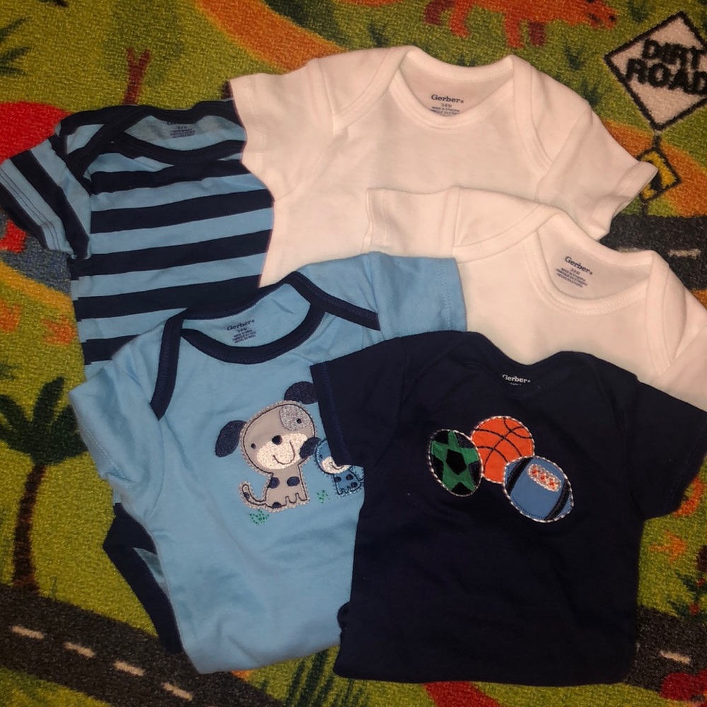 5 Gerber 3-9mo onesie lil boys